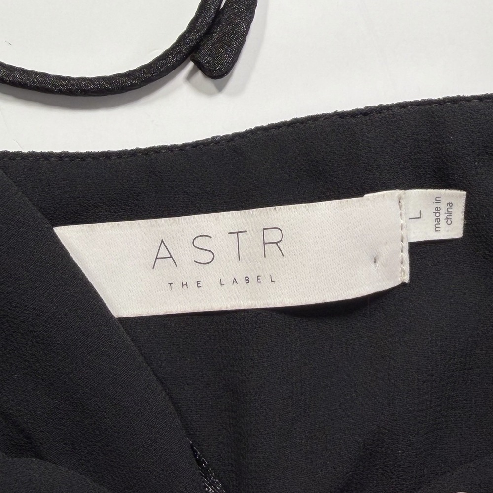 ASTR The Label NWT L  Black Pleated Tie Strap Camisole Cropped Minimalist - Picture 5 of 12